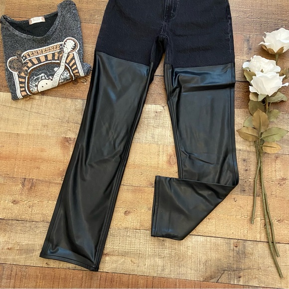 Abercrombie & Fitch ⭐️NWT 90's Hi Rise Straight Faux Leather Panels Curvy Love - Picture 4 of 14